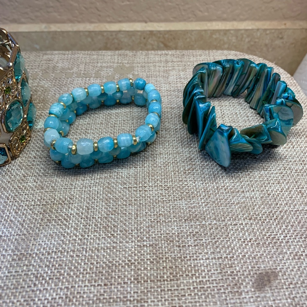 Bracelet - Picture 2 of 3